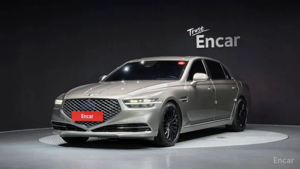 Genesis G90
