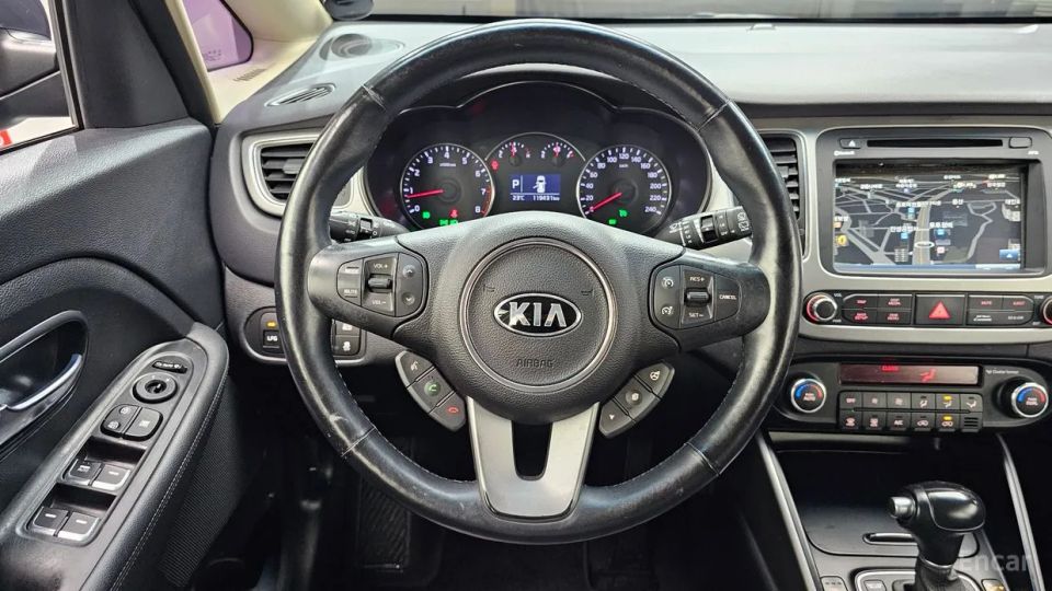 Kia Carens