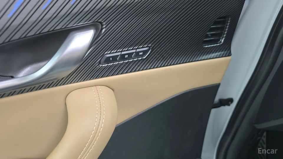 Renault-KoreaSamsung Grand Koleos