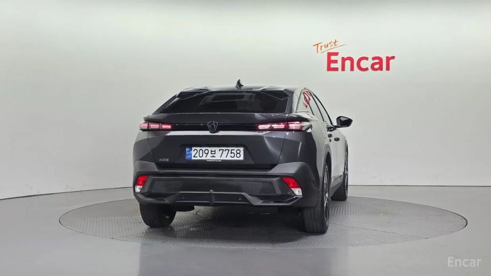 Peugeot 408