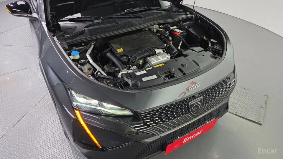 Peugeot 408