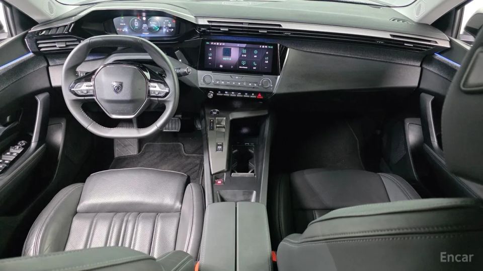 Peugeot 408