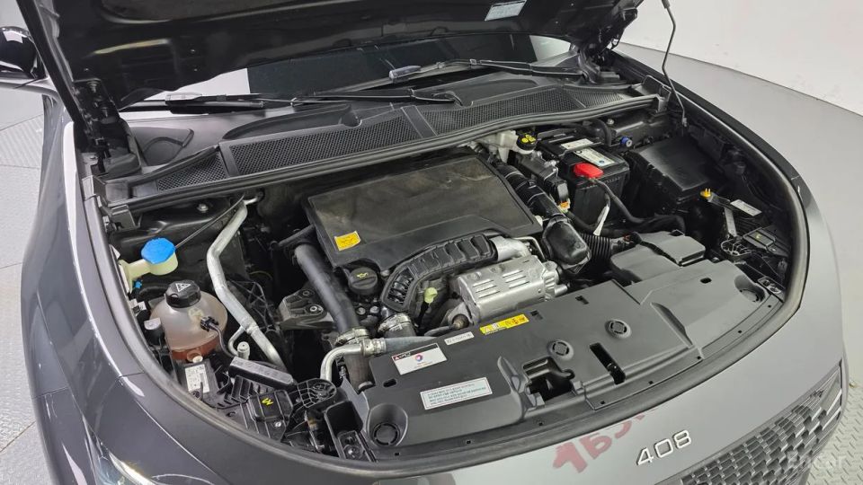 Peugeot 408