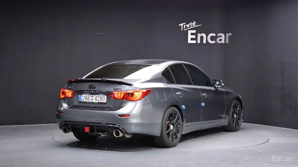 Infiniti Q50