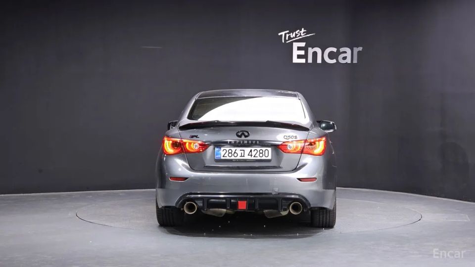 Infiniti Q50