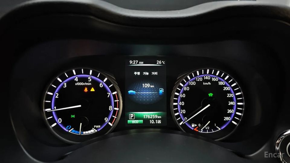 Infiniti Q50