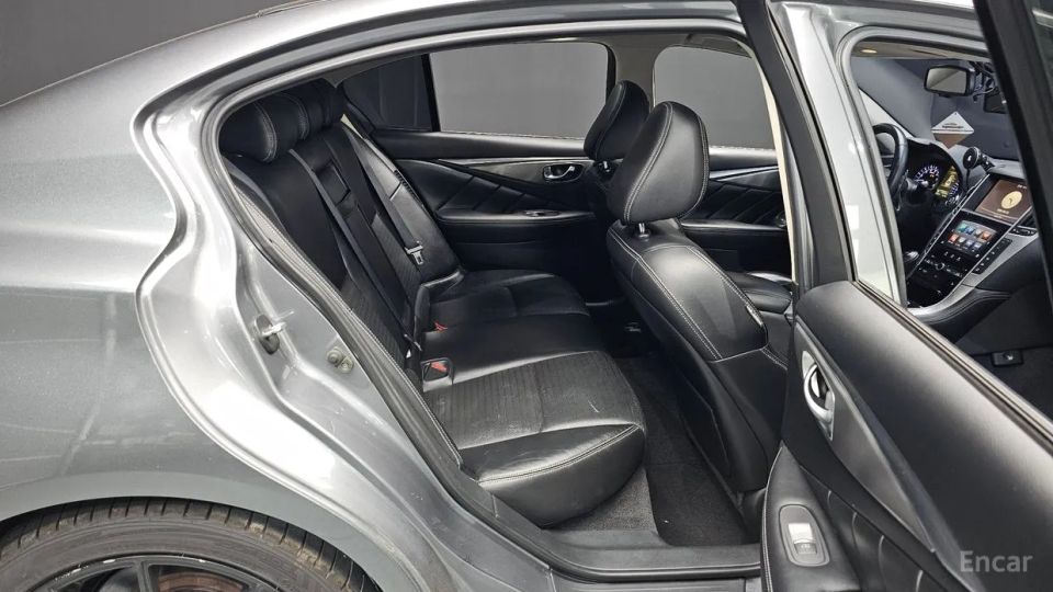 Infiniti Q50