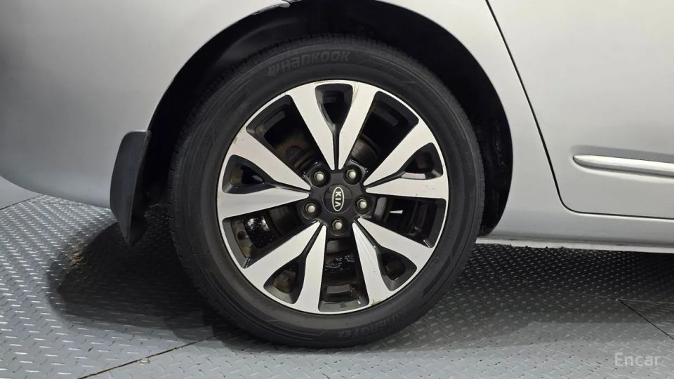 Kia Carens