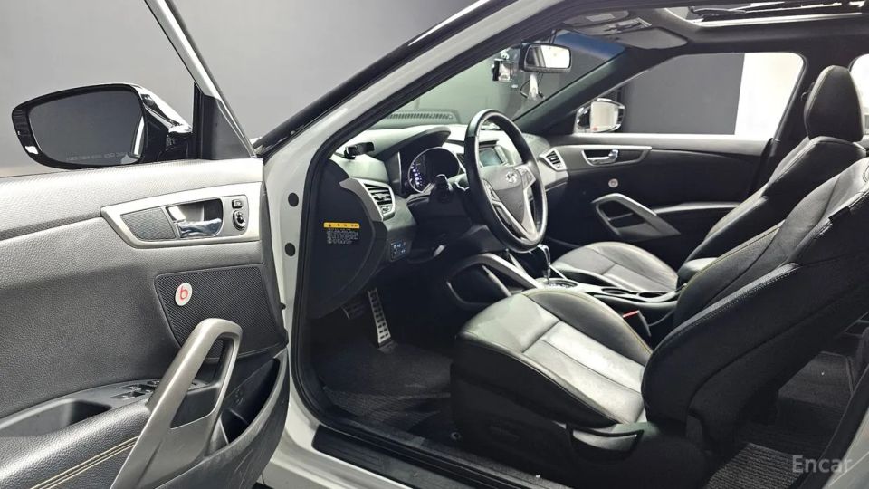 Hyundai Veloster