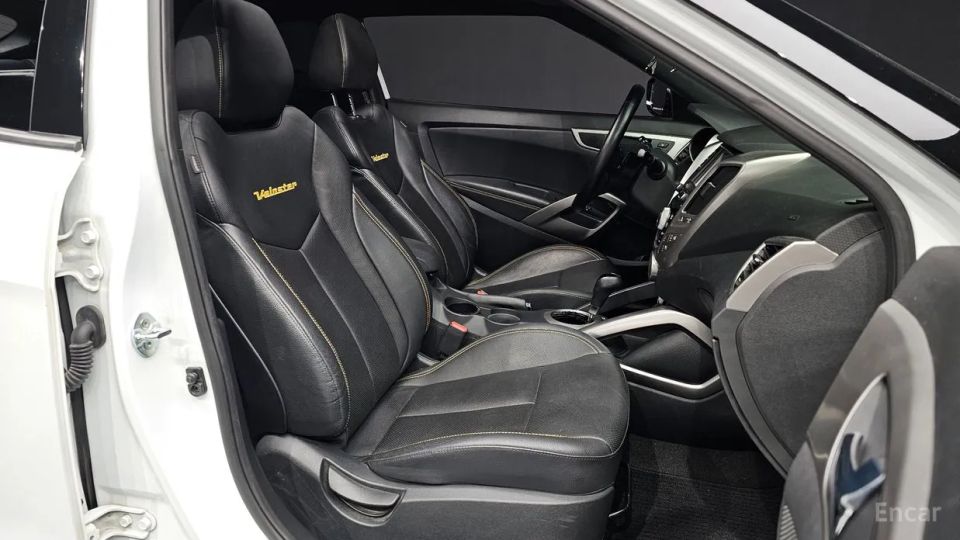 Hyundai Veloster