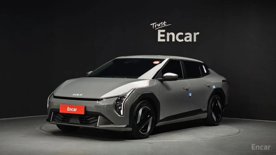 Kia EV4