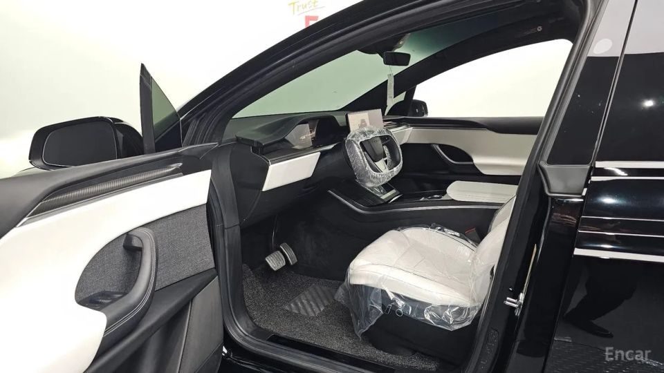 Tesla model-x