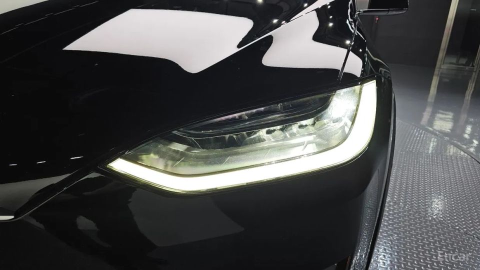 Tesla model-x