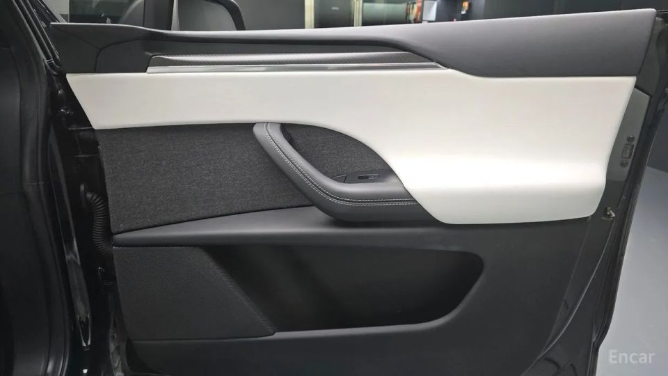 Tesla model-x