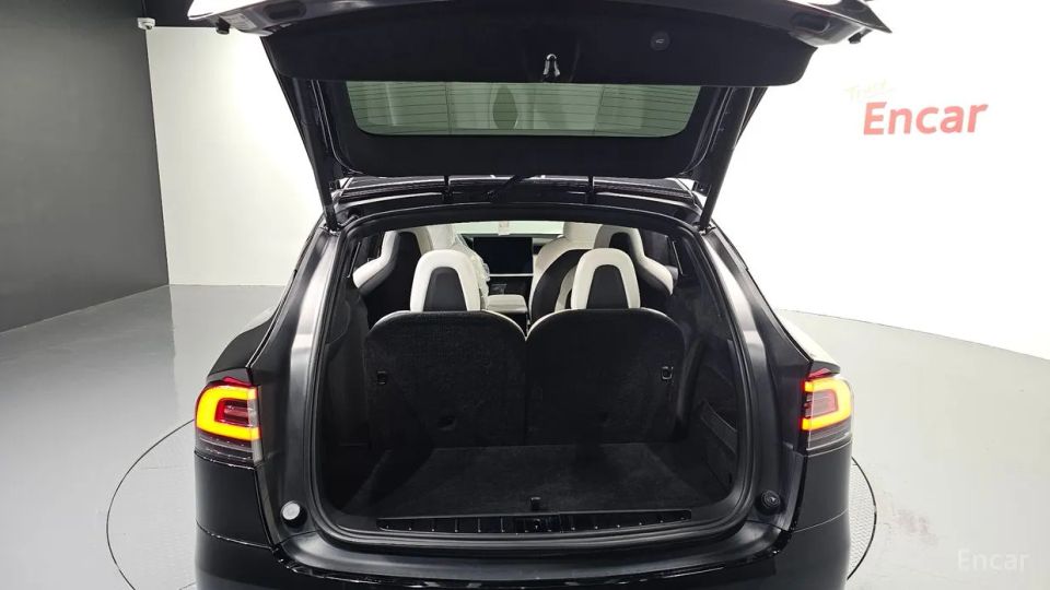 Tesla model-x