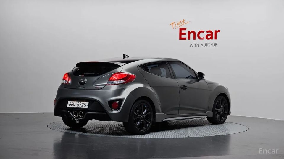Hyundai Veloster