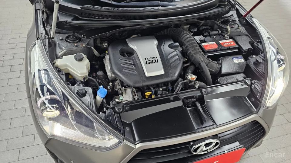 Hyundai Veloster