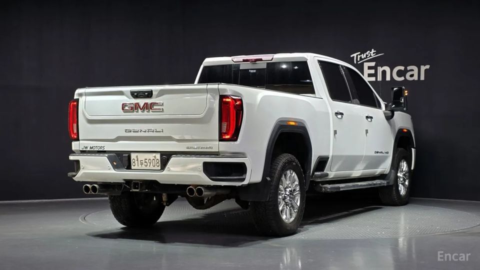 GMC Sierra