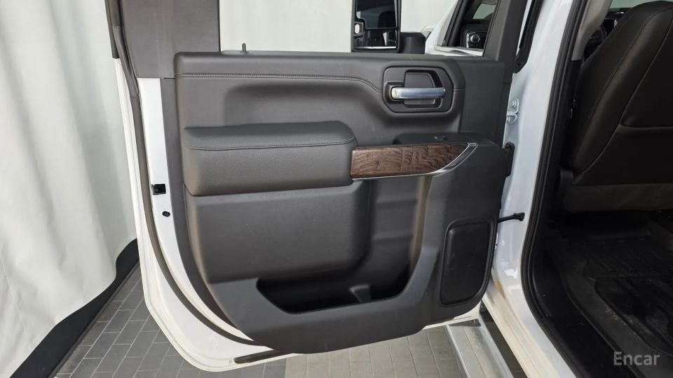 GMC Sierra