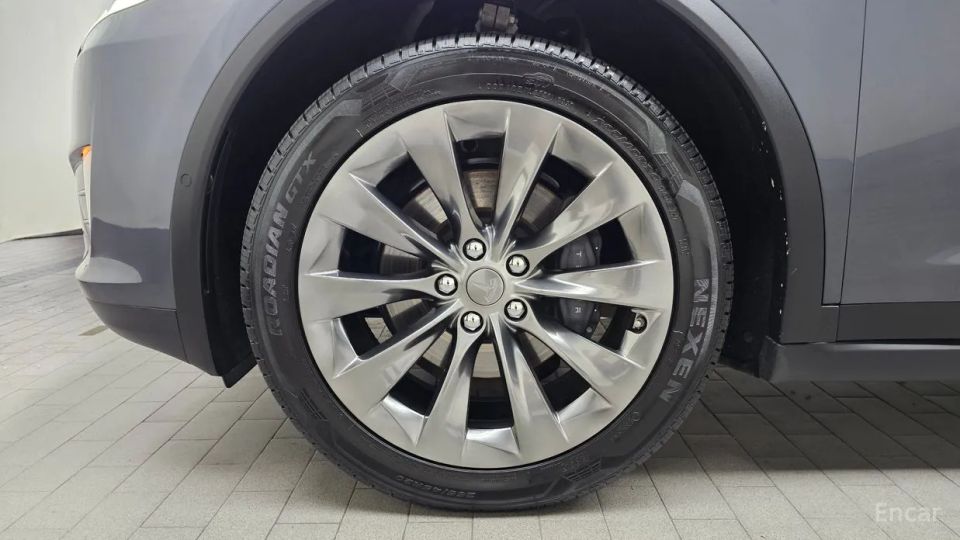 Tesla model-x