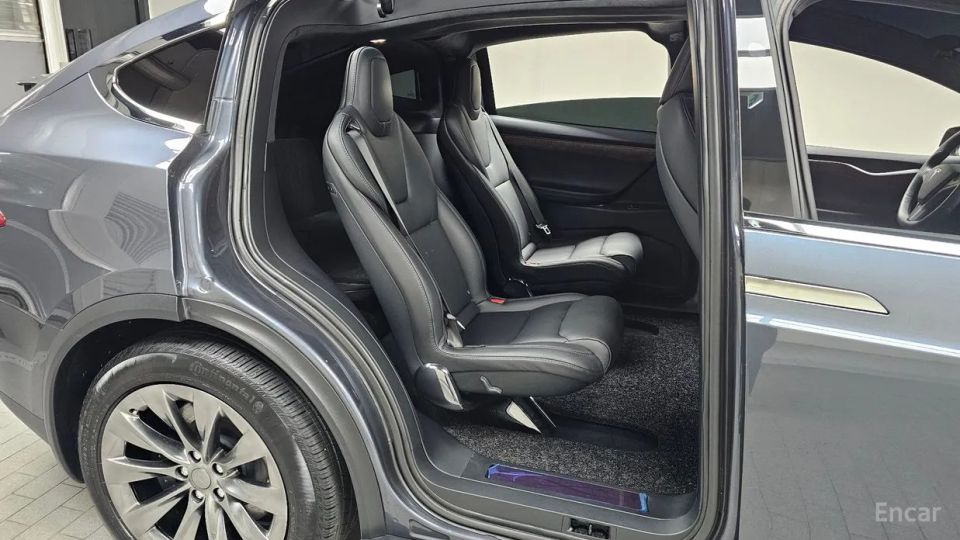 Tesla model-x
