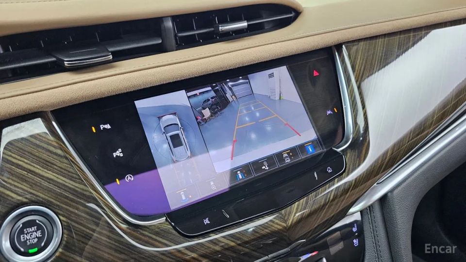 Cadillac XT6