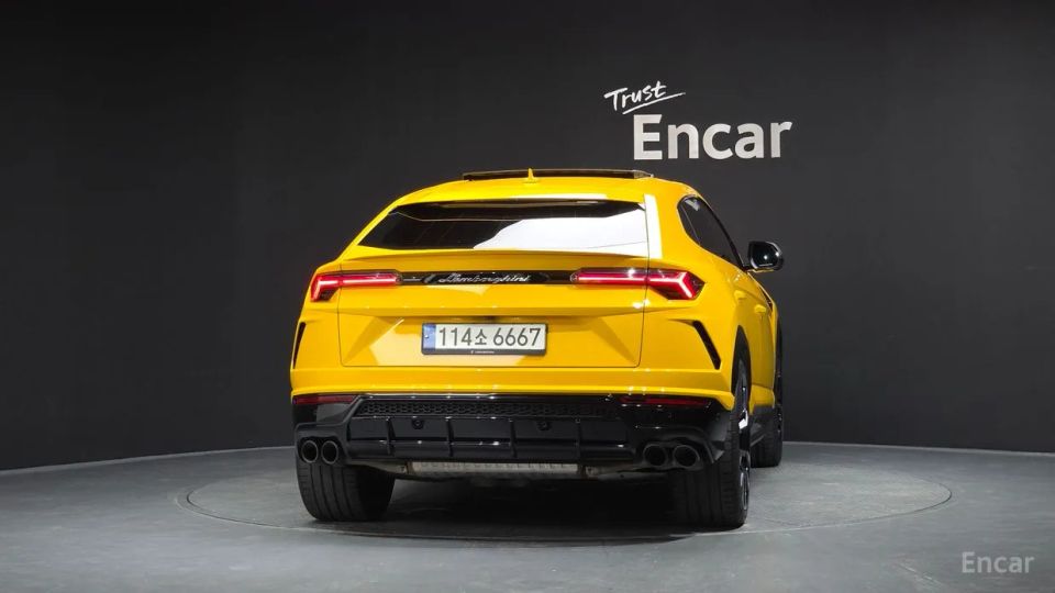 Lamborghini urus