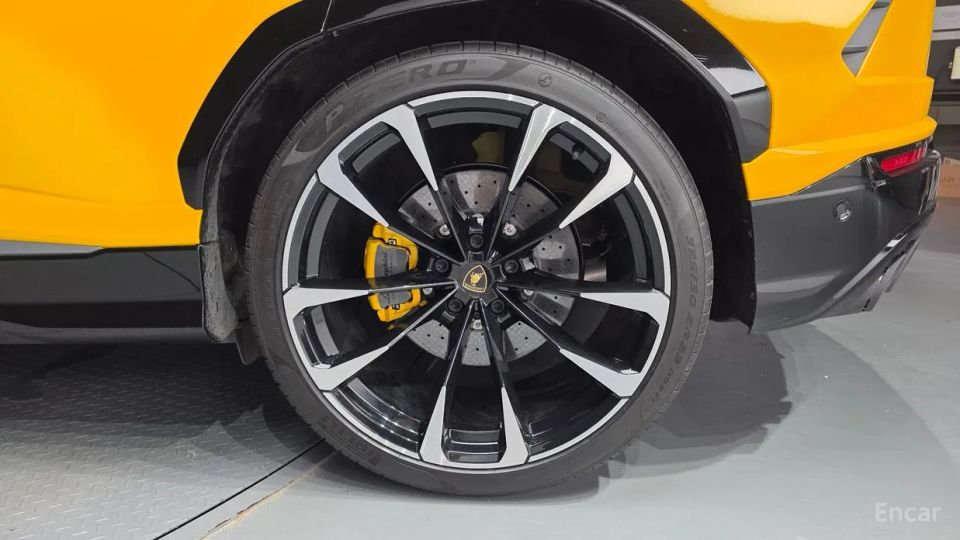 Lamborghini urus