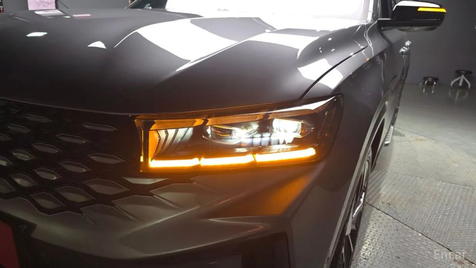 Renault-KoreaSamsung Grand Koleos