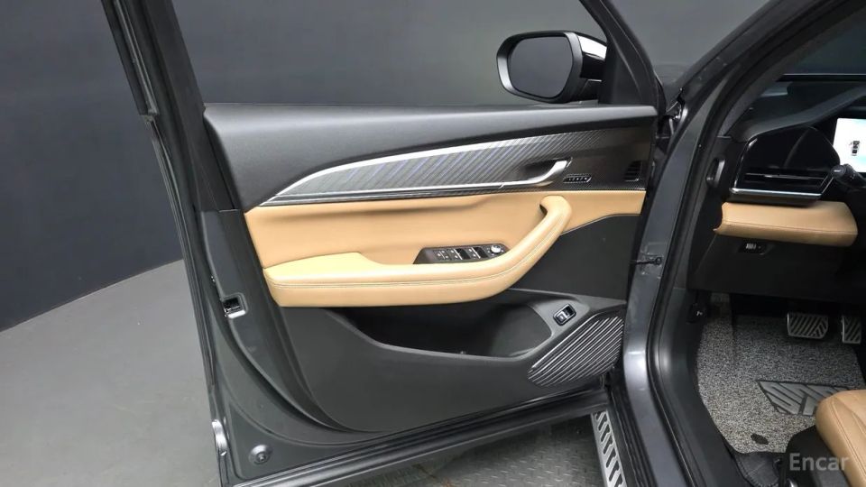 Renault-KoreaSamsung Grand Koleos