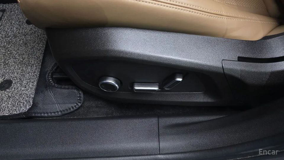 Renault-KoreaSamsung Grand Koleos