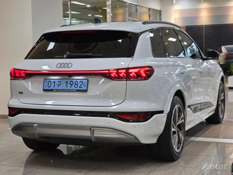 Audi Q6 e-tron