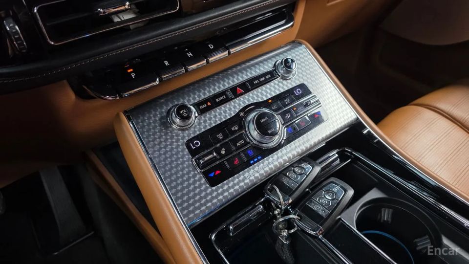 Lincoln Aviator
