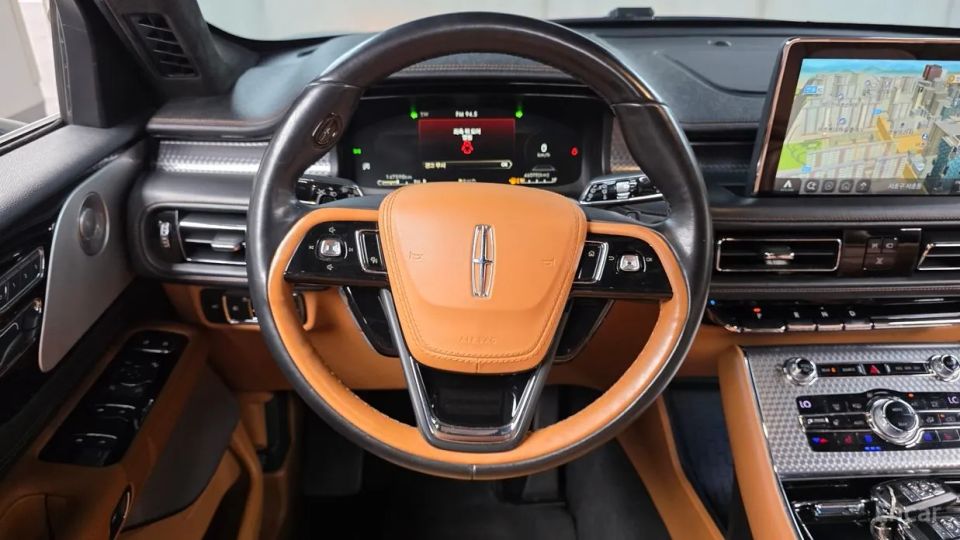 Lincoln Aviator