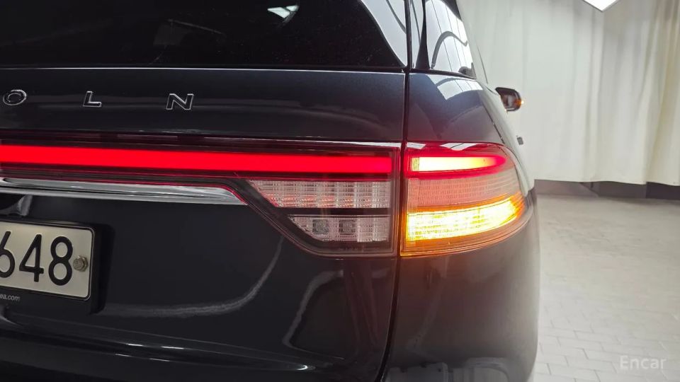Lincoln Aviator