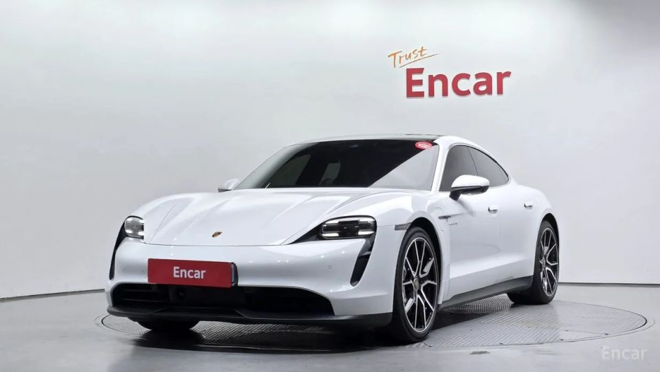 Porsche Taycan