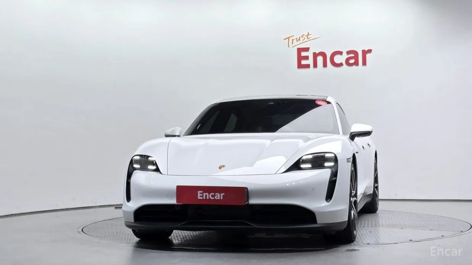 Porsche Taycan