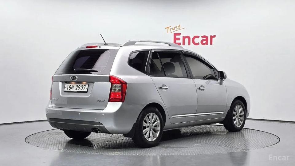 Kia Carens