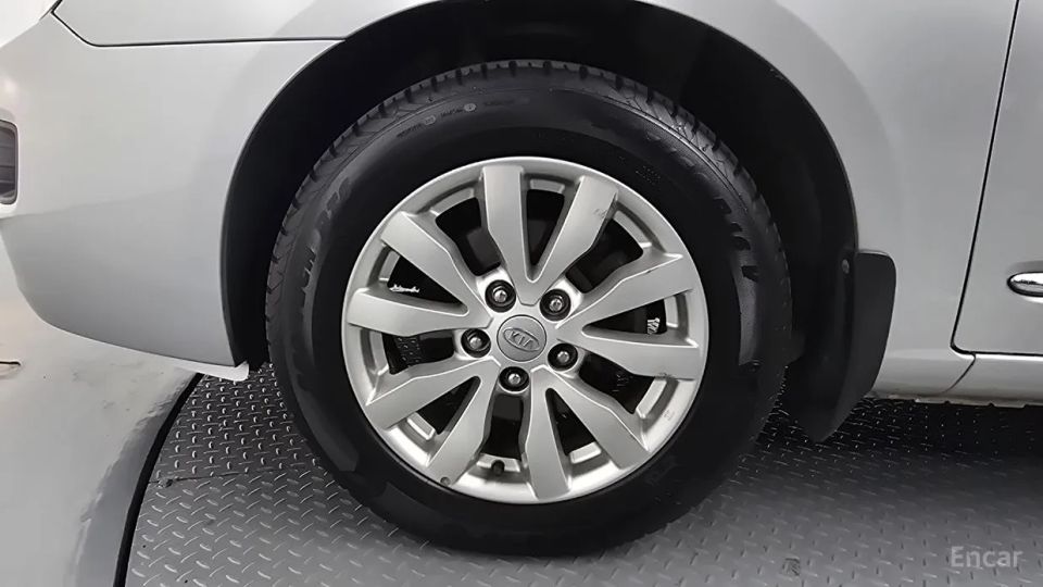 Kia Carens