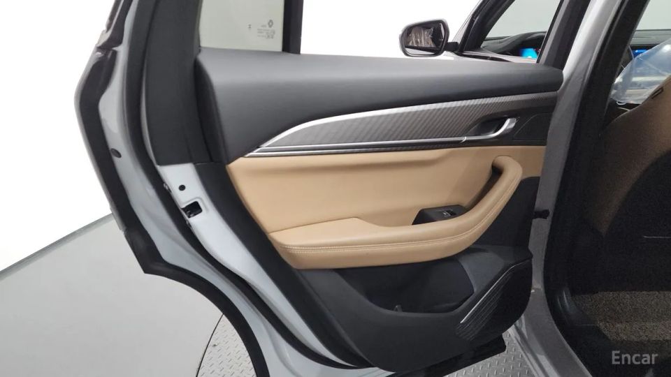 Renault-KoreaSamsung Grand Koleos