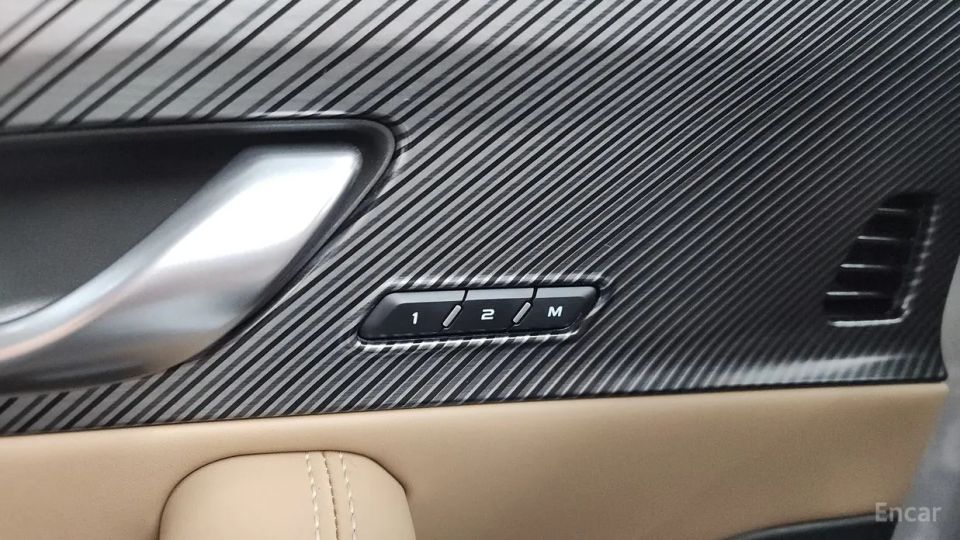 Renault-KoreaSamsung Grand Koleos