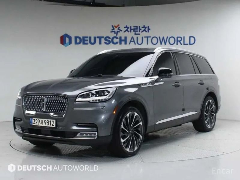 Lincoln Aviator