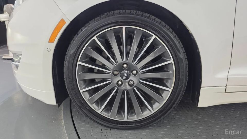 Lincoln MKZ