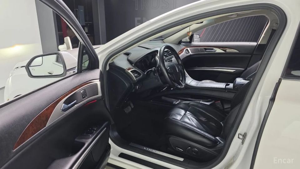 Lincoln MKZ