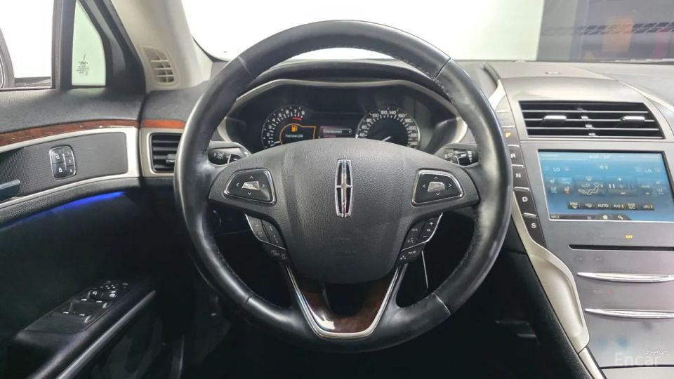 Lincoln MKZ