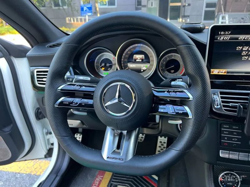 Mercedes-Benz CLS-Class