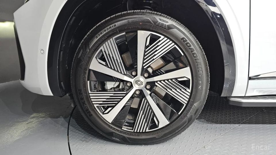 Renault-KoreaSamsung Grand Koleos