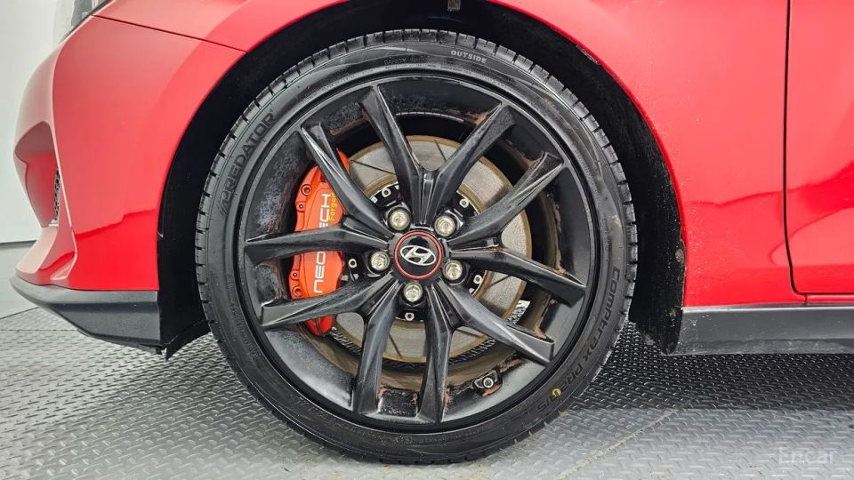Hyundai Veloster