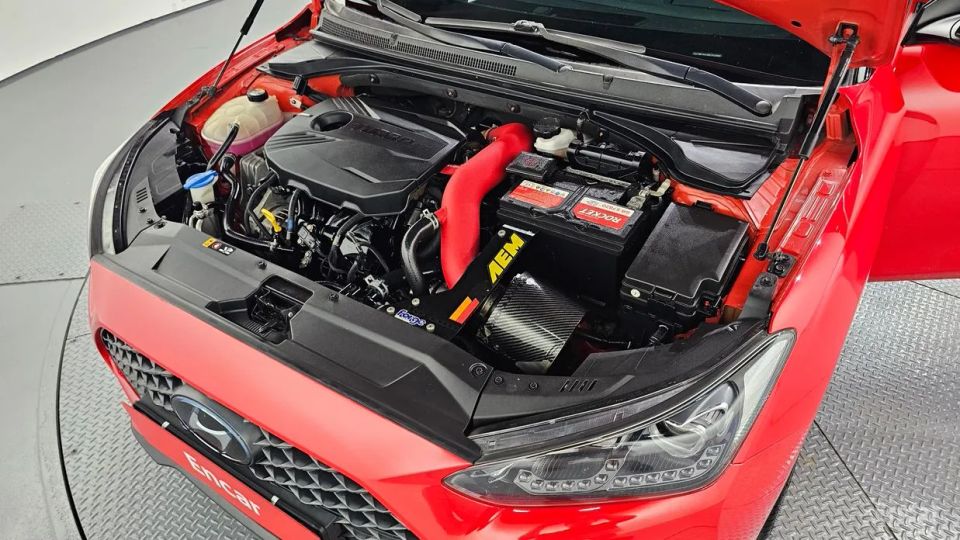 Hyundai Veloster