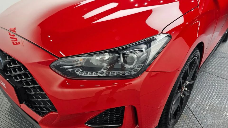 Hyundai Veloster